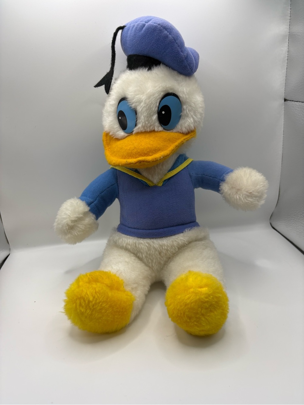 Walt Disney Donald Duck By Knickerbocker Vintage Plush 15"
Sailor Outfit